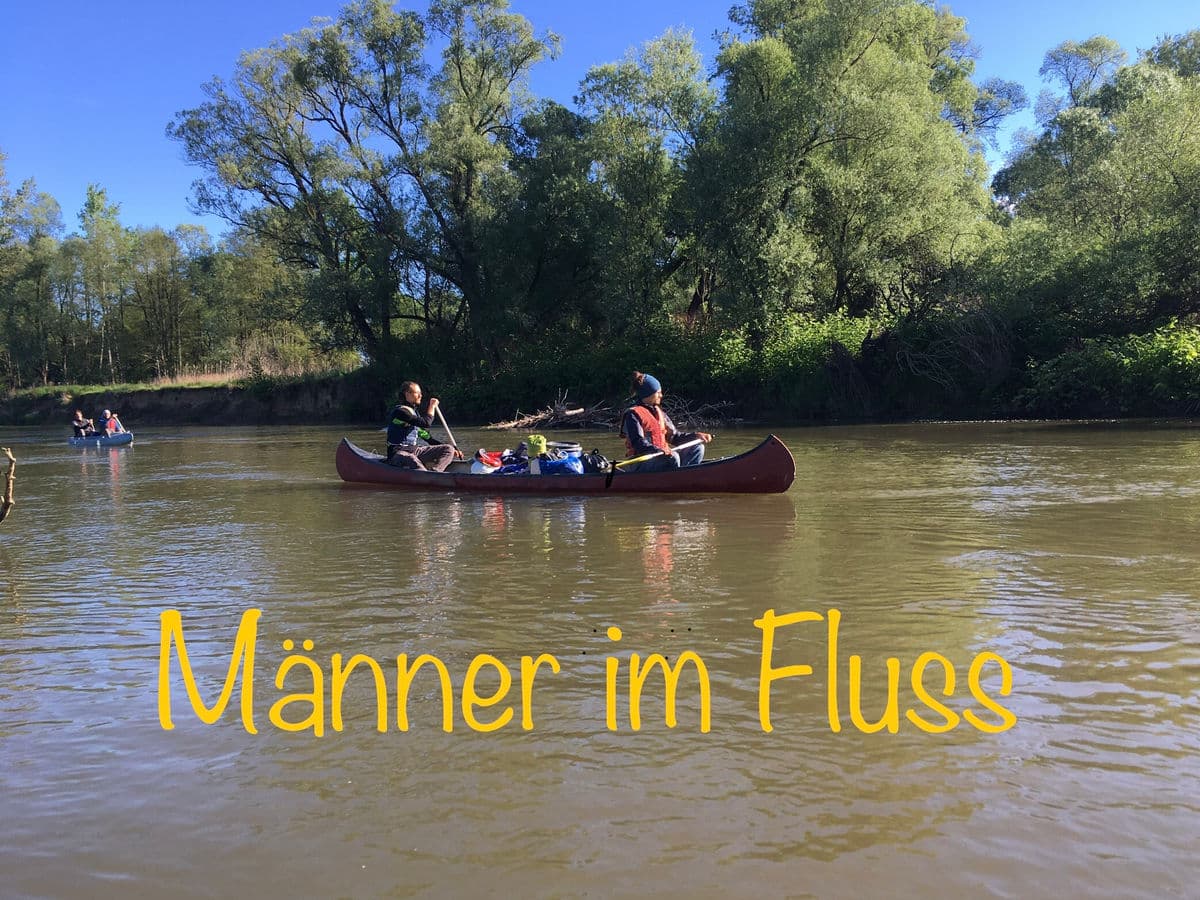 Männer im Fluss
